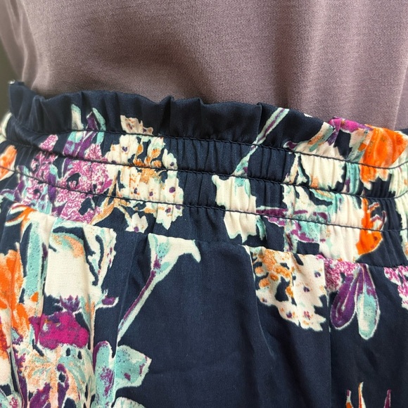 World Market Indigo Paradise Floral Pattern Wide leg Pull on Pants - Picture 3 of 8